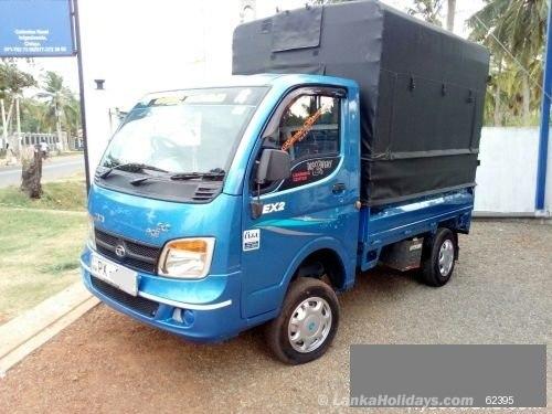 Lorry for hire Udawalawe 